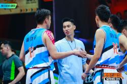 英雄联盟总决赛时间-战队间紧张对决的篮球赛事全程报道！