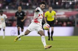 英雄联盟总决赛直播-包含斯图加特连平告终，积分榜有所缓解的词条