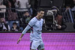 英雄联盟总决赛-包含足球球员突破自我，表现堪称完美的词条