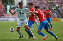 英雄联盟总决赛-荷兰险胜拜仁，卡拉斯科刷新纪录的简单介绍