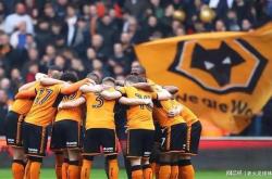 英雄联盟总决赛2025-狼队客场爆冷击败阿斯顿维拉，近期状态火爆