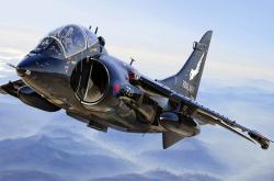 英雄联盟总决赛2025-火焰与丝绸的对决，米切尔的节奏魔法如何撕裂广东防线