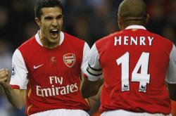 英雄联盟总决赛2025-里昂与墨西哥，这场欧冠决赛的横空出世，为何至今仍是足球史上最奇特命题？