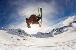 LOL赛事-时光裂缝中的一球，当马丁内利穿越拯救1998—西班牙vs埃及未发生的平行史诗