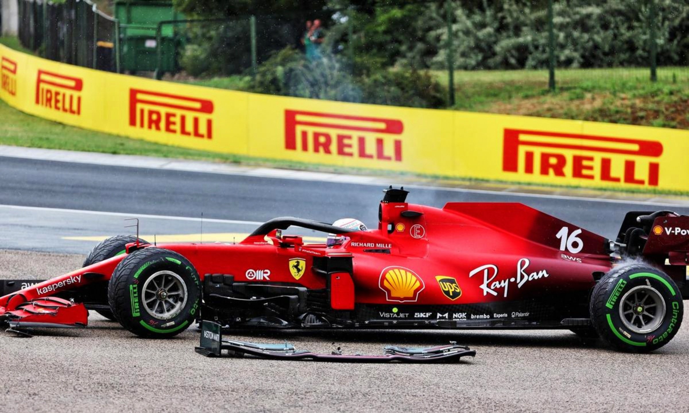 关于梅赛德斯完胜迈凯伦，勒克莱尔惊艳四座的信息