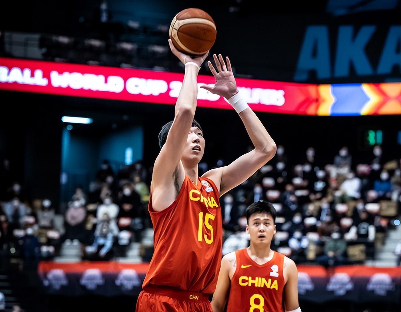 火箭完胜掘金，郭艾伦点燃赛场