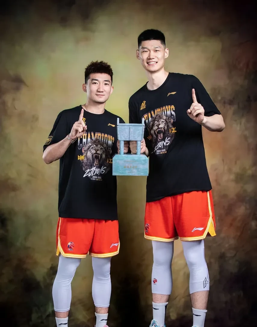 山东队翻盘湖人,孙铭徽惊艳四座 山东队翻盘湖人,孙铭徽惊艳四座