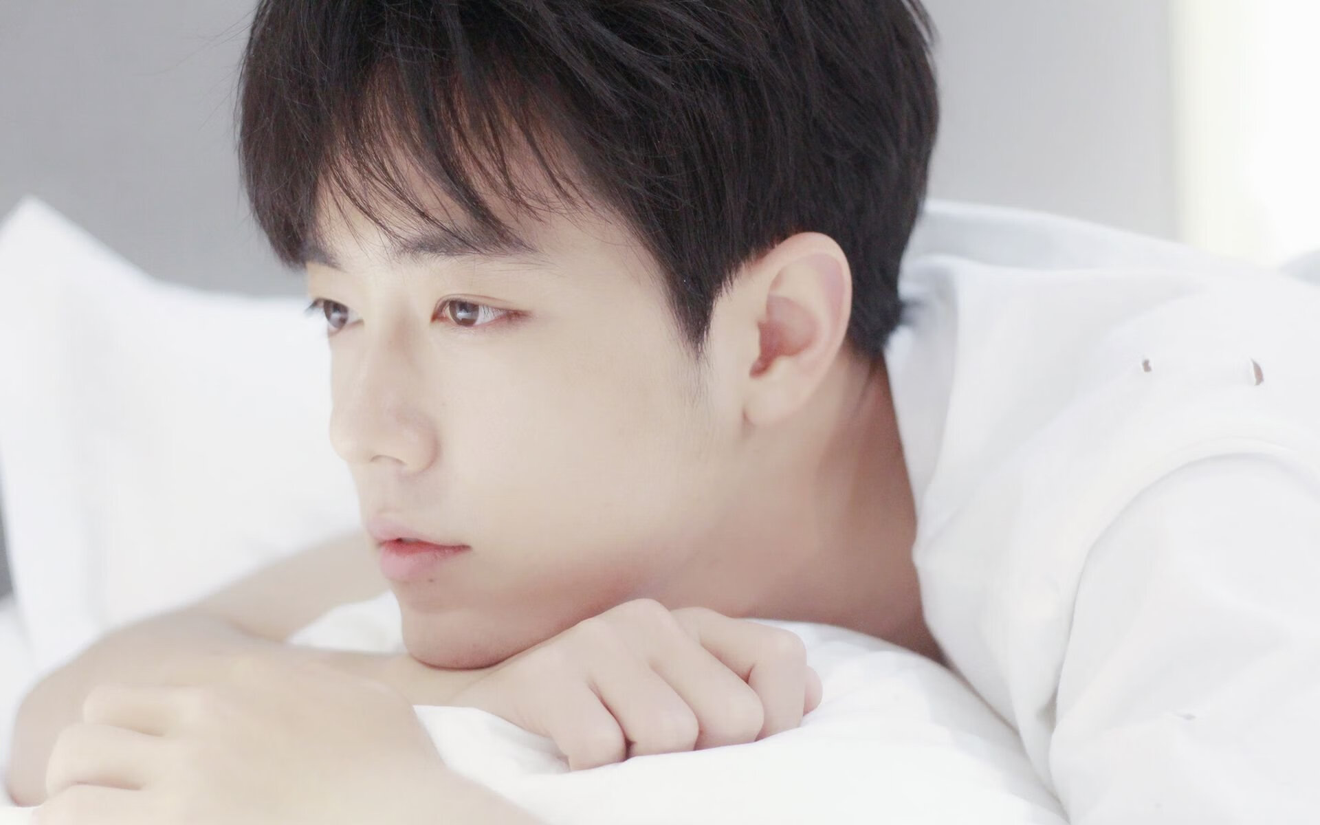 孤星与群狼,C罗攻防两端的极致统治与塞维利亚的北欧制霸术