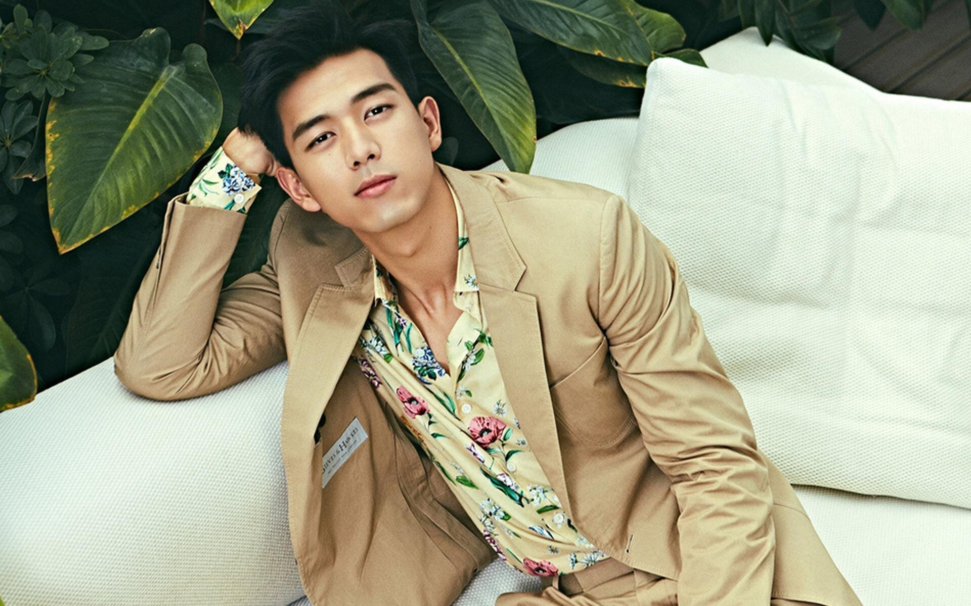 阿劳霍的虚拟棋局，当伊拉克对阵苏格兰的赛场，由一名乌拉圭人一手掌控