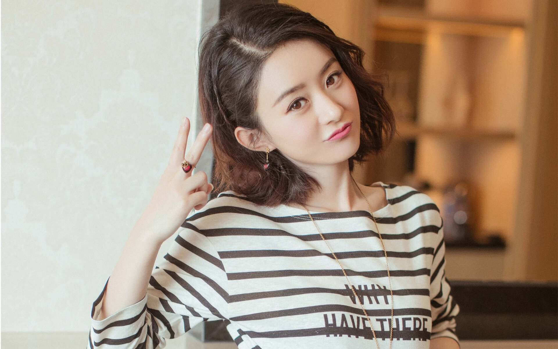 克莱佛光普照丹佛！致命三分如手术刀，火箭掀翻卫冕冠军迎蜕变之夜