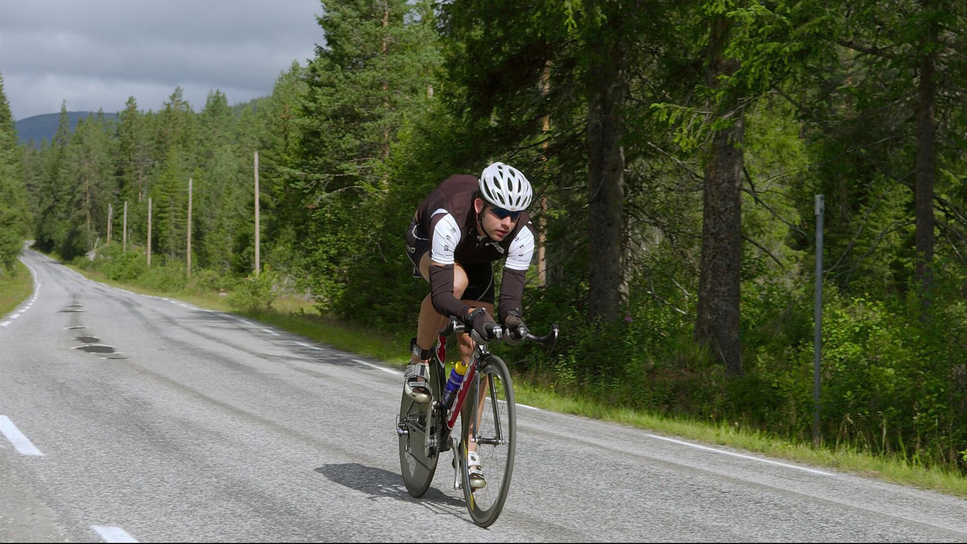平行宇宙的弯道，当F1争冠战遇见委内瑞拉淘汰日本