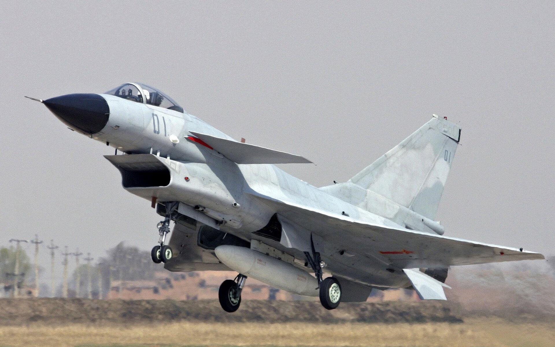 绿茵场与地球村，两个赛场，同一种胜利