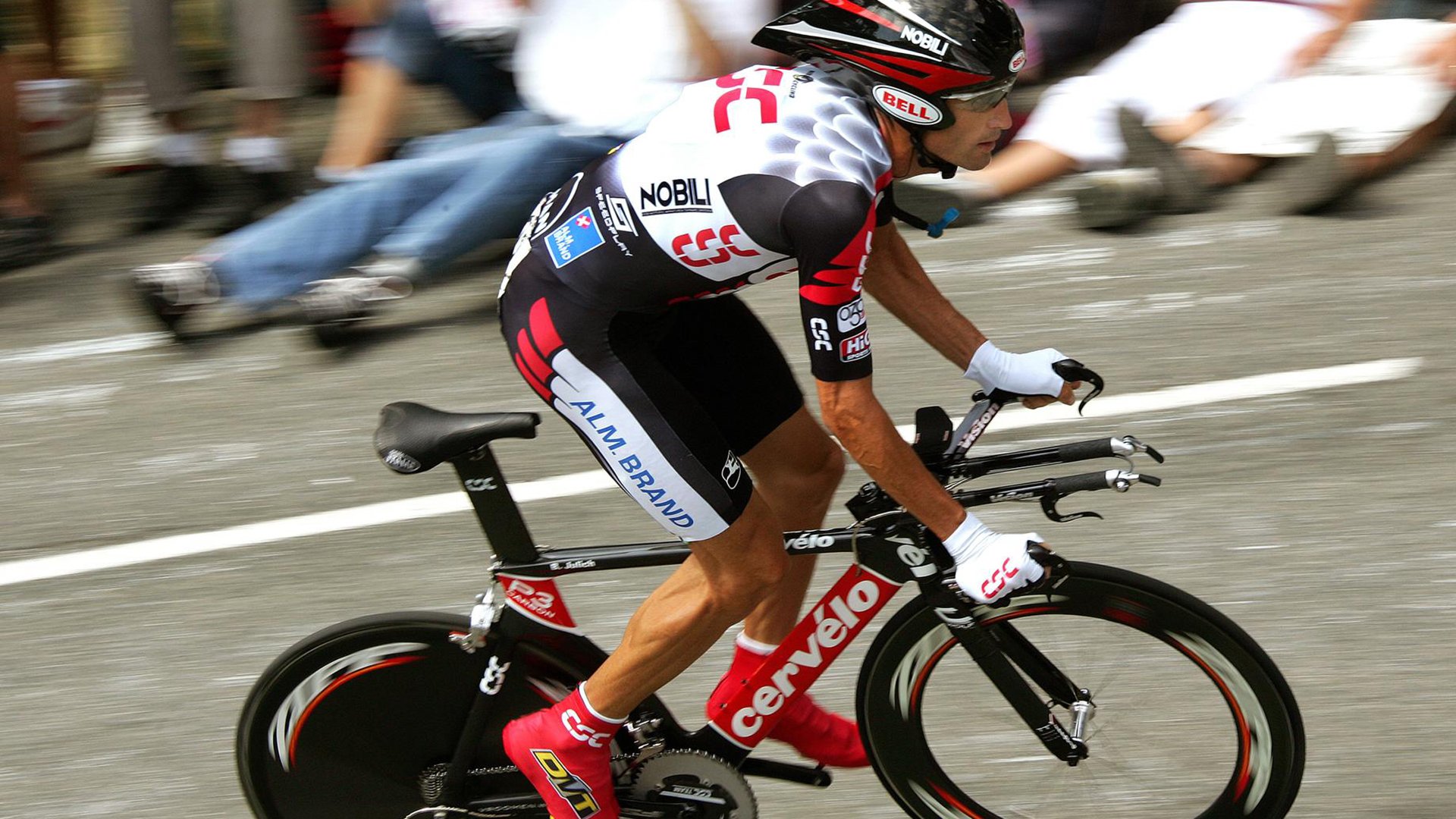 明尼苏达的冰与火之歌，当利拉德化身内线轴心，森林狼用反逻辑火力窒息休斯顿